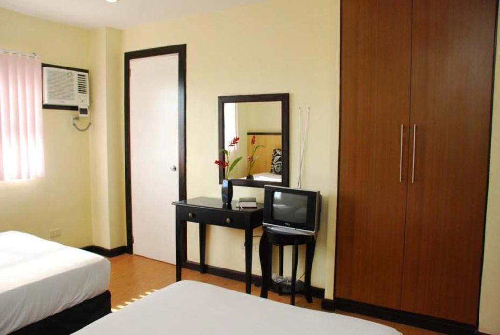 Panda Tea Garden Suites Tagbilaran City Exterior foto